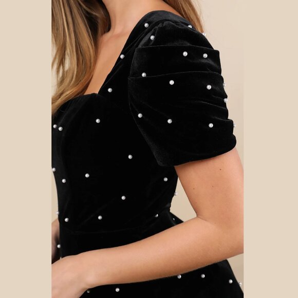 NWT Luxe Possibilities Black Velvet Pearl Mini Dress, Sz Medium - Picture 5 of 5